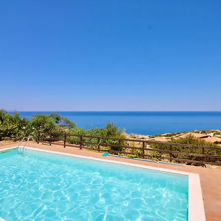 With Swimming-pool In Costa Paradiso, 6 Beds With Private Outdoor Area Апарт-отель Коста-Парадисо
