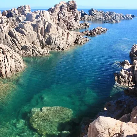 Апарт-отель With Swimming-pool In Costa Paradiso, 6 Beds With Private Outdoor Area Коста-Парадисо