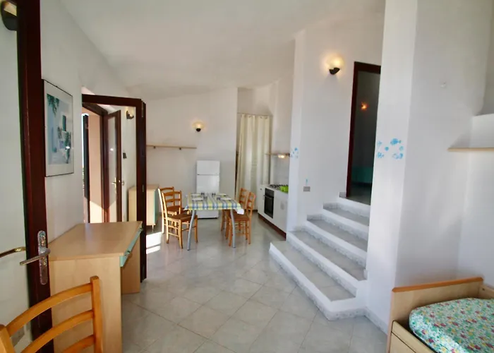 With Swimming-pool In Costa Paradiso, 6 Beds With Private Outdoor Area Apartmanhotel Costa Paradiso